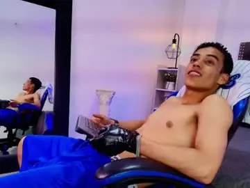 Chaturbate Sex Cam of tommy_west_