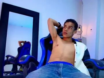 Chaturbate Private Sex Chat of tommy_west_