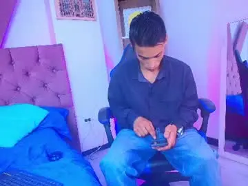 Chaturbate Free Porn Cam of tommy_west_