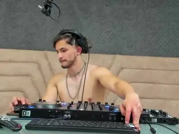 Chaturbate Free Live Porn of axel_porn_