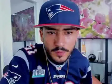 Chaturbate Free Porn Cam of david_johnson372