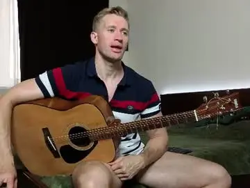 Chaturbate Live Sex Cam of marc105100