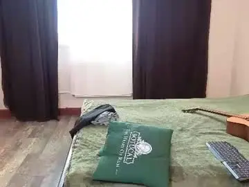 Chaturbate Live Sex Cam of marc105100