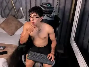 Chaturbate Best live sex cam show of julianrouss