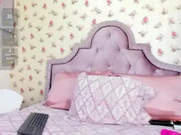 Chaturbate Live Sex Cam of watson_crystal00
