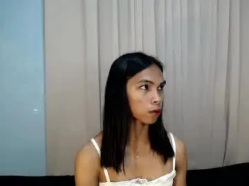 Chaturbate Live Sex Cam of yumiexx