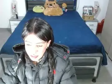 Chaturbate Live Sex Cam of samantha_singh1