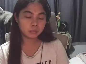 Chaturbate Live Sex Cam of cynfull_eva69