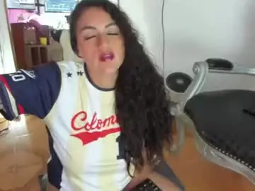 Chaturbate Adult Webcam of hela_wet