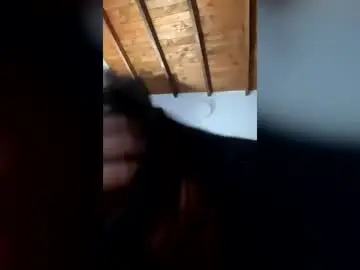 Chaturbate Live Sex Cam of hela_wet