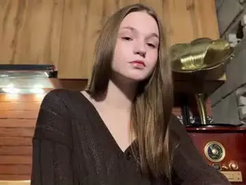 Chaturbate Best live sex cam show of nloraaa