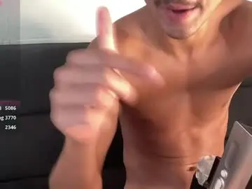 Chaturbate Watch Live Sex Cams of brokehungcollegeguy