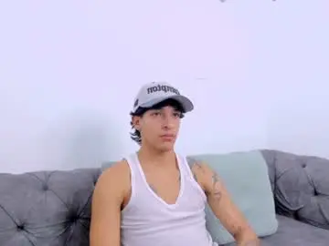 Chaturbate Free Live Porn of kroywave