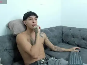 Chaturbate Free Porn Cam of kroywave
