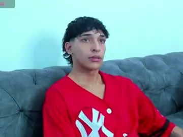 Chaturbate Best live sex cam show of kroywave
