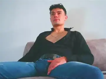 Chaturbate Sex Cam of jhohannes_maximo
