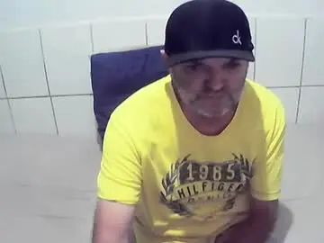 Chaturbate Watch Live Sex Cams of augustopierdona26