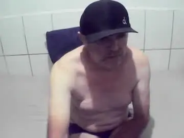Chaturbate Free Porn Cam of augustopierdona26
