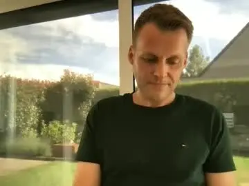 Chaturbate Free Porn Cam of max_straight_1