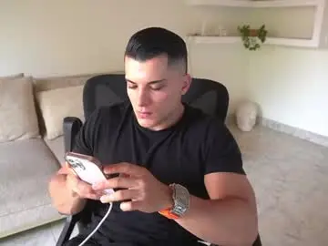 Chaturbate Free Porn Cam of maximohoot