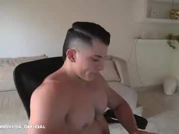 Chaturbate Live Sex Cam of maximohoot