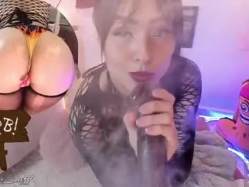 Chaturbate Free Porn Cam of pam_duff