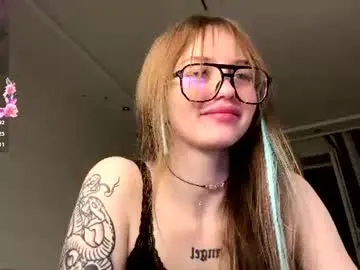Chaturbate Free Porn Cam of hip_hop_baby