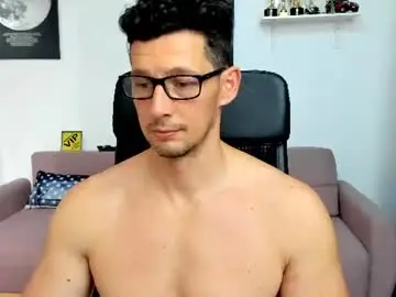 Chaturbate Adult Webcams of brutusk1