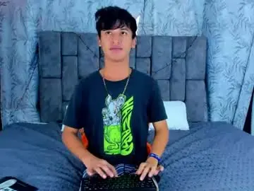 Chaturbate Live Sex of ithan_kingtwin