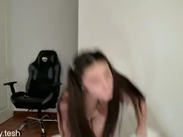 Chaturbate Watch Live Sex Cams of kellytesh