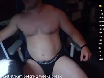 Chaturbate Sex Chat of under_the_desk40