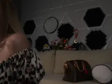 Chaturbate Free Porn Cam of alvuwka