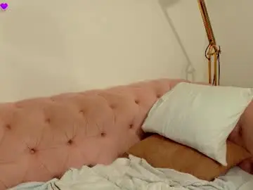Chaturbate Live Sex Cam of ashley_jonnes_