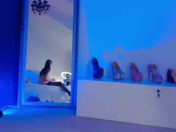 Chaturbate Watch Live Sex Cams of bellakarmma