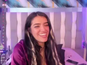 Chaturbate Live Porn of isadiazz
