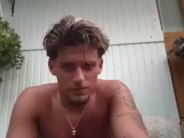 Chaturbate Live Porn of roberto_twink1