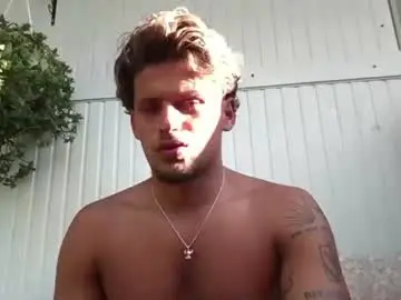 Chaturbate Watch Live Sex Cams of roberto_twink1