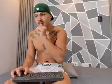 Chaturbate Watch Live Sex Cams of confi17_latin