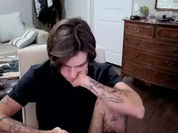 Chaturbate Free Porn Cam of str8whiteboy21