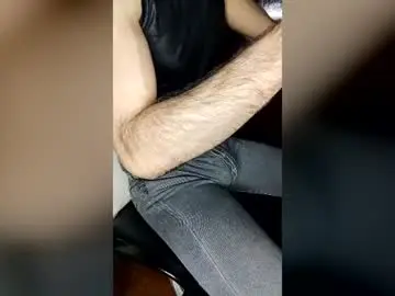 Chaturbate Live Sex Cam of martin_cba