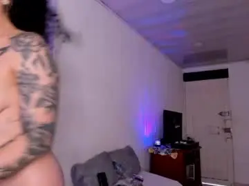 Chaturbate Sex Cam of mia_velvet1