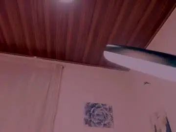 Chaturbate Watch Live Sex Cams of candle_lz