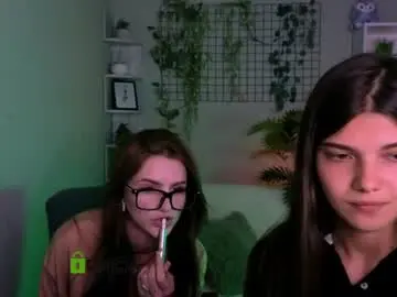 Chaturbate Live Porn of kiara_belle