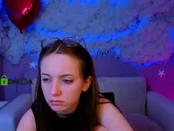 Chaturbate Live Sex of kiara_belle