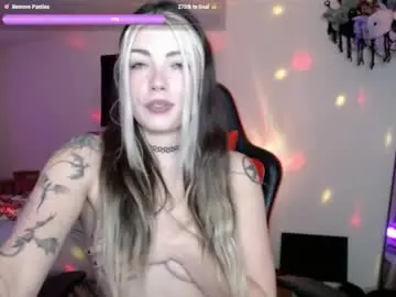 Chaturbate Live Sex Cam of aerebellamagick333
