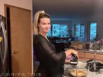 Chaturbate Best live sex cam show of phoenix_taylor