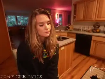Chaturbate Free Live Porn of phoenix_taylor