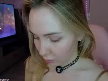 Chaturbate Nude Webcam of xxxhoneyxx
