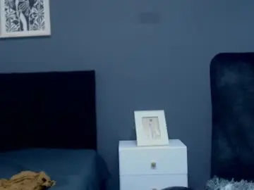 Chaturbate Live Sex Cam of elle_harper_