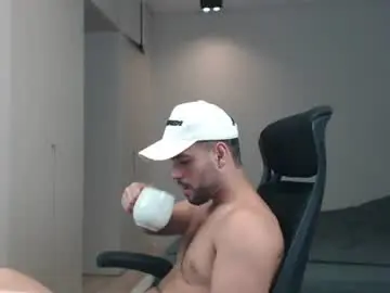 Chaturbate Sex Chat of sandro_best